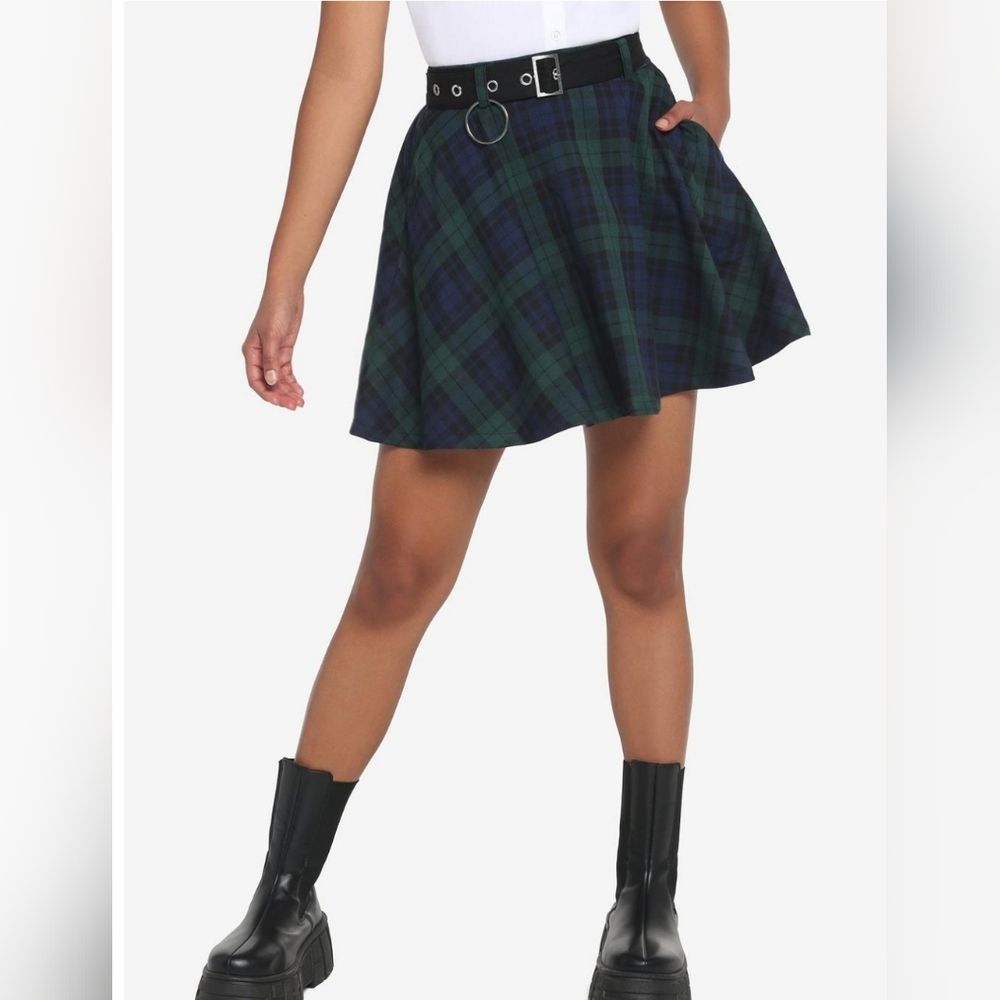 Hot Topic Social Collision Tartan Plaid Green & Blue Skirt Grommet belt